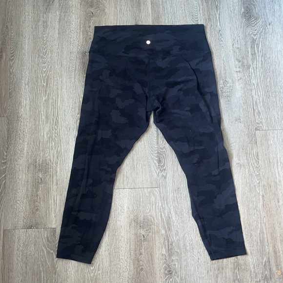Lululemon Align Crop Incognito Camo Multi Grey Leggings Size 16 workout pants - Picture 2 of 7